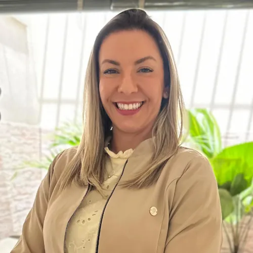 Foto de Dra. Isabella Latorraca